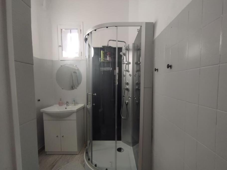 Appartement En Plein Centre. Carpentras Εξωτερικό φωτογραφία