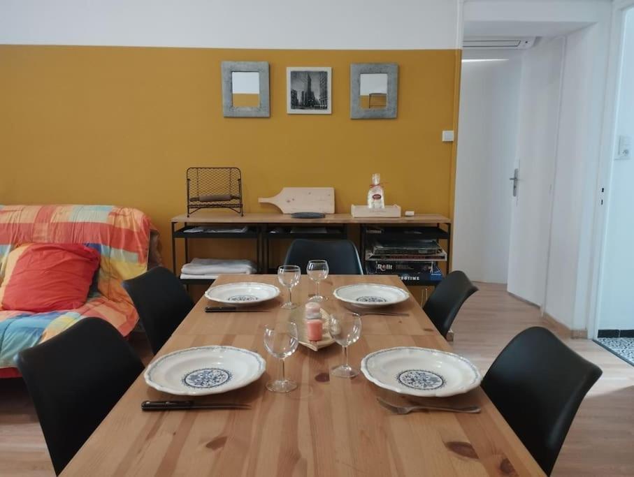 Appartement En Plein Centre. Carpentras Εξωτερικό φωτογραφία