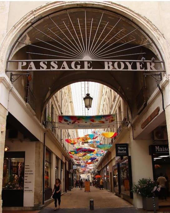 Appartement En Plein Centre. Carpentras Εξωτερικό φωτογραφία