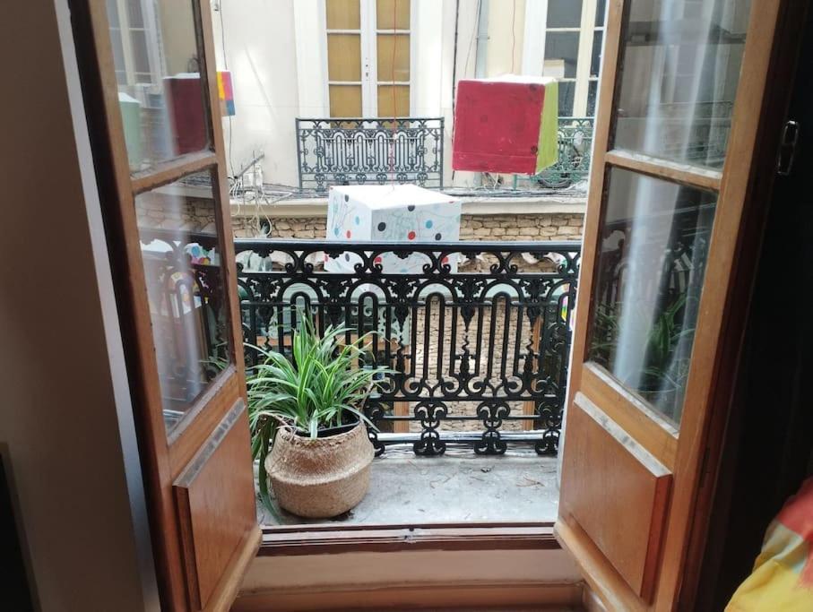 Appartement En Plein Centre. Carpentras Εξωτερικό φωτογραφία